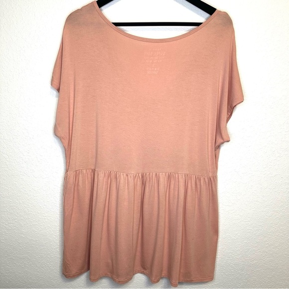 Torrid Women’s Plus Size Super Soft Knit Shirt Tunic Size 1 Peach V Neck - Picture 6 of 8